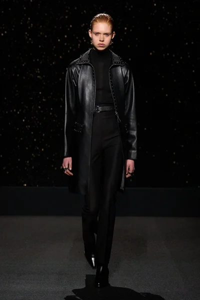 Look 53
